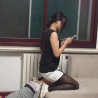 白短裤黑丝坐脸